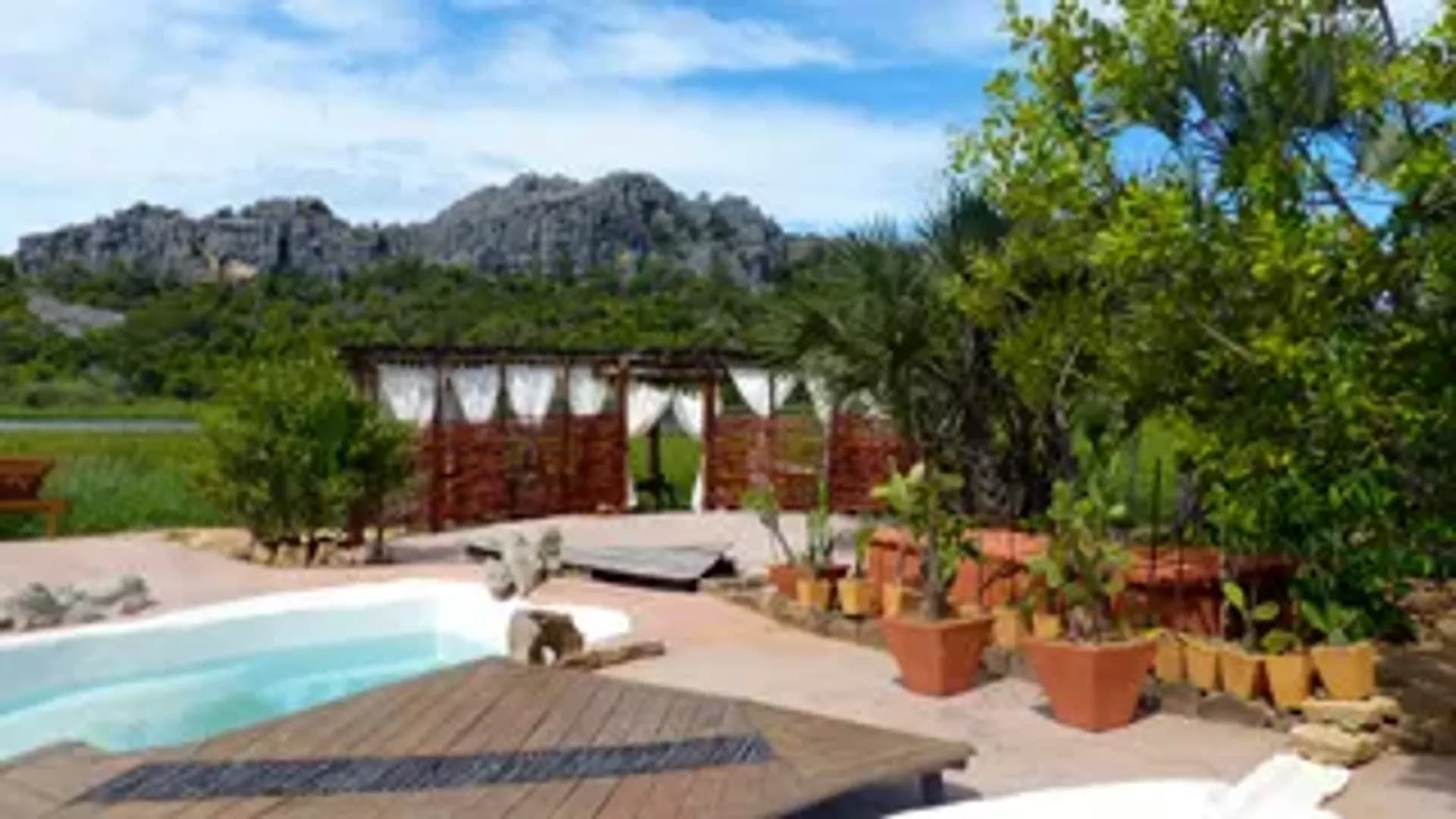 Hôtel de Catégorie atypique dans les Massifs et Plateaux